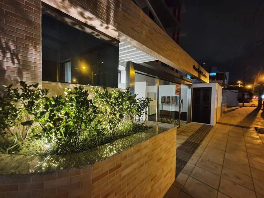 Apartamento 2 Suites Com Piscina E Churrasqueira, Ao Lado Da Ufsc Florianópolis Dış mekan fotoğraf